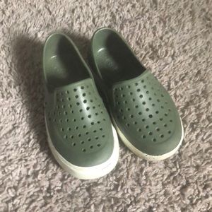 Gap size 7 toddler boys summer shoes